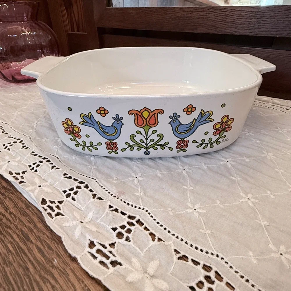 Corning Ware Friendship Casserole Dish 2 Quart White Blue‎ Bird Floral A-2-B USA